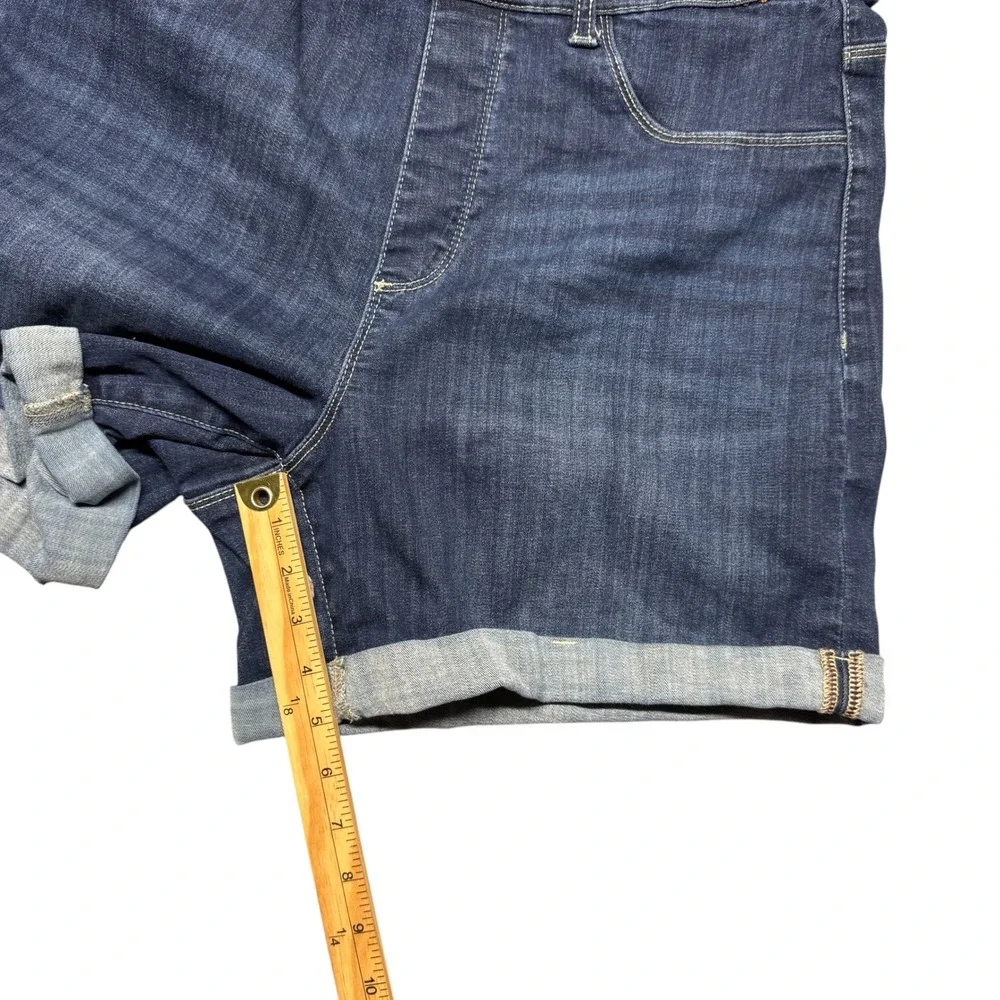 Judy Blue Pull On Short 2XL Dark Wash Cuffed Blue Denim High Rise Stretch Casual